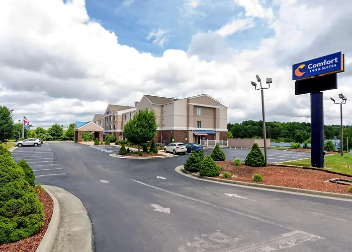 Comfort Inn & Suites Hillsville I-77