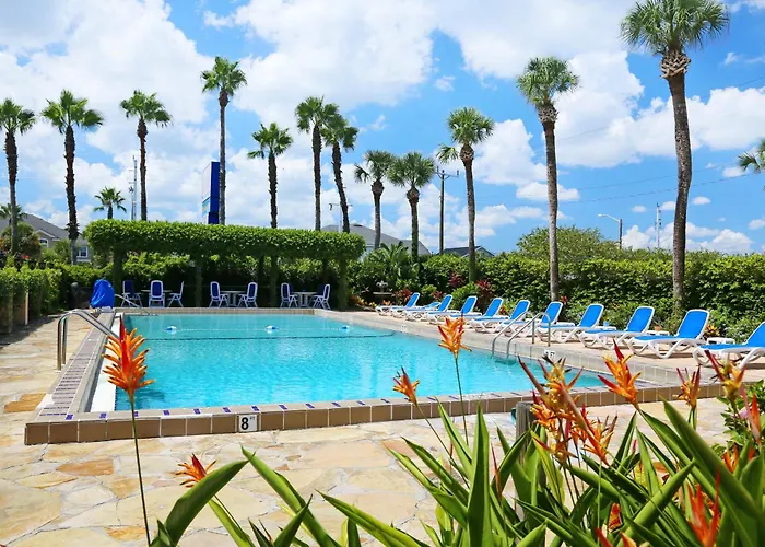 La Fiesta Ocean Inn & Suites