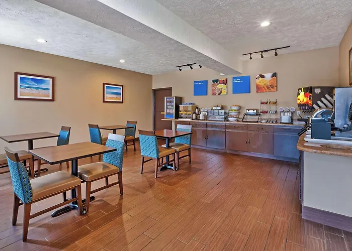 Comfort Inn Whitehall Near Michigan'S Adventure