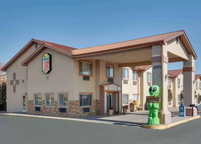 Super 8 By Wyndham Roswell