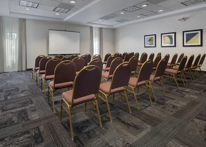 Hampton Inn Boston Logan Airport