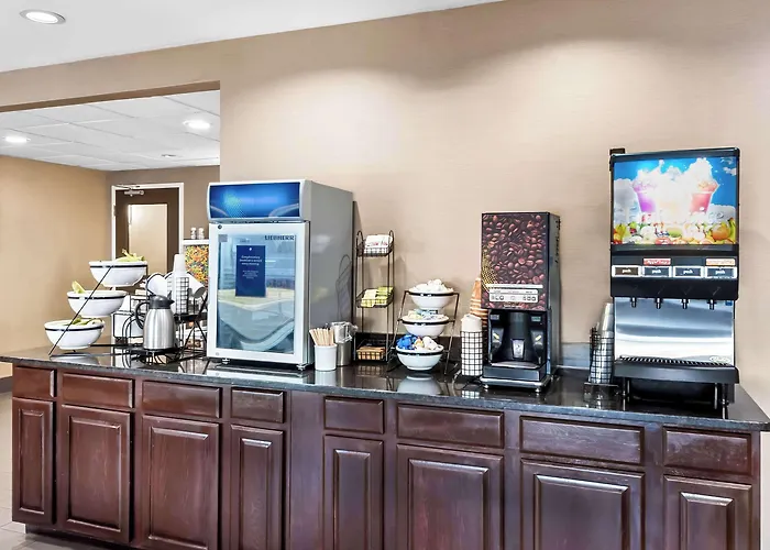 Comfort Inn & Suites Heath - Newark South