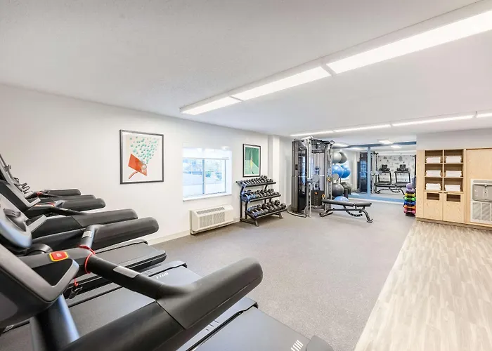 Sonesta Simply Suites Jersey City