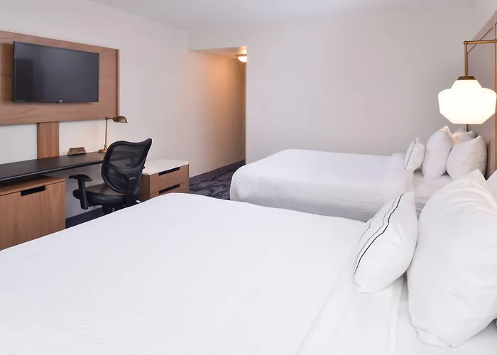 Fairfield Inn & Suites By Marriott Pittsburgh New Stanton
