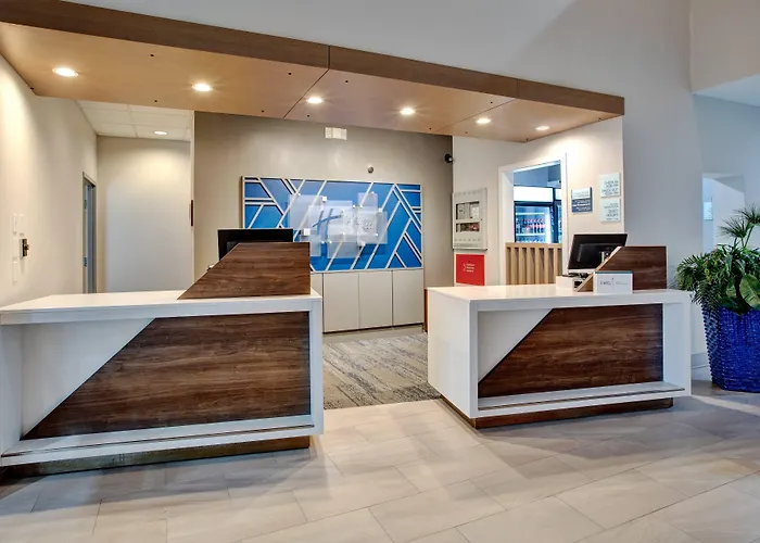 Holiday Inn Express Hotel & Suites Dover By Ihg