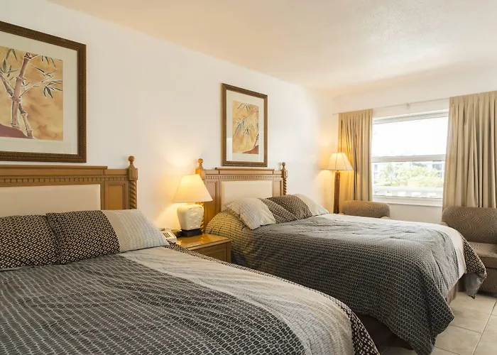 Carriage House Resort