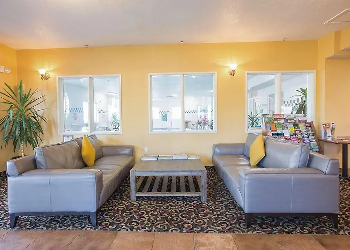 Red Lion Inn & Suites Mcminnville