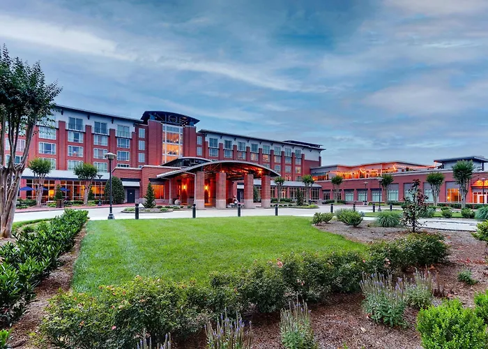 The Chattanoogan Hotel, Curio Collection By Hilton