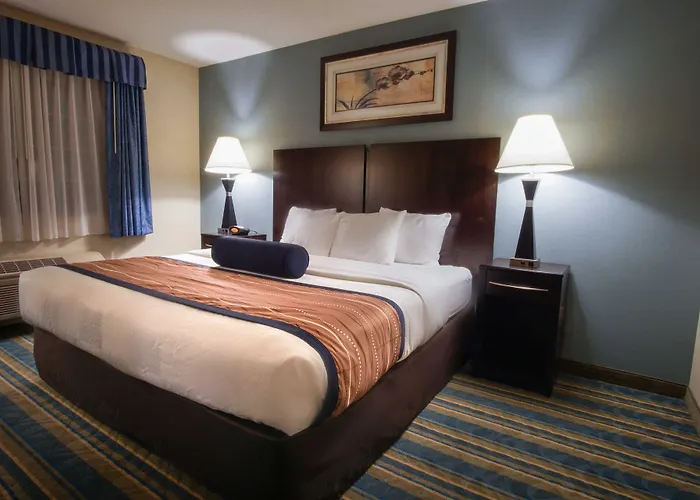 Best Western Plus Berkshire Hills Inn & Suites