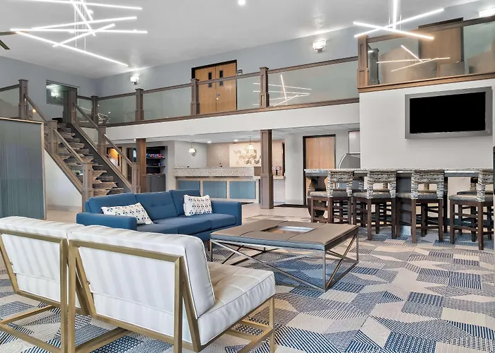 Best Western Plus Flint Airport Inn & Suites
