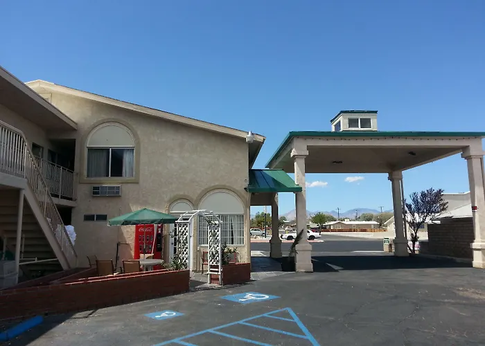 Super 8 By Wyndham Ridgecrest