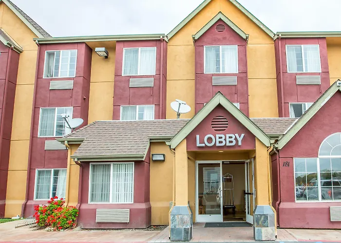Comfort Inn & Suites Salinas City Center Area