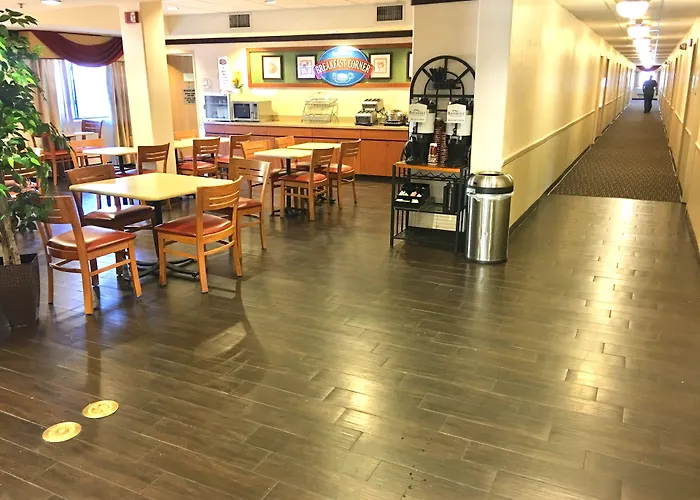 Baymont By Wyndham Tucson Airport