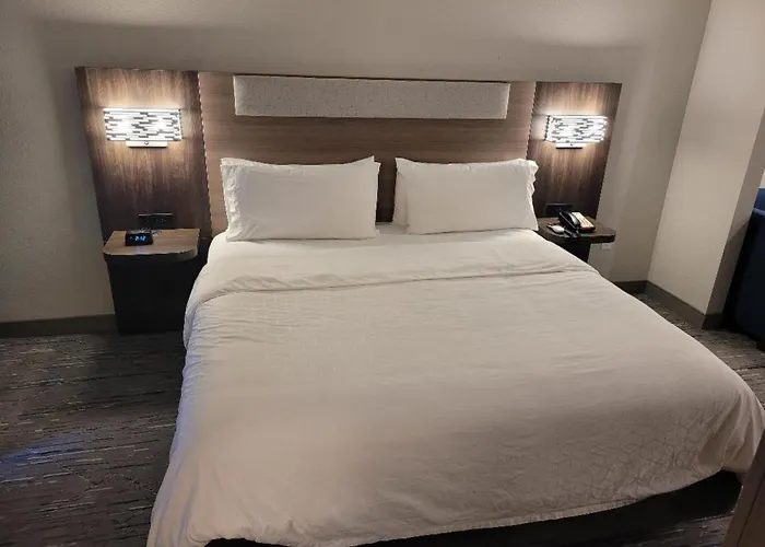 Holiday Inn Express Hotel & Suites Starkville, An Ihg Hotel