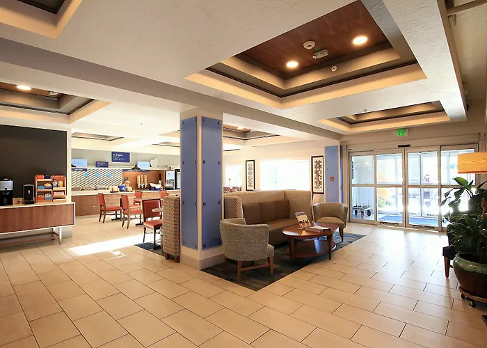 Holiday Inn Express Hotel & Suites Ashland By Ihg