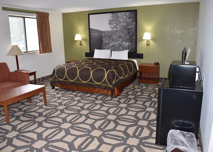 Super 8 By Wyndham La Vale/Cumberland Area