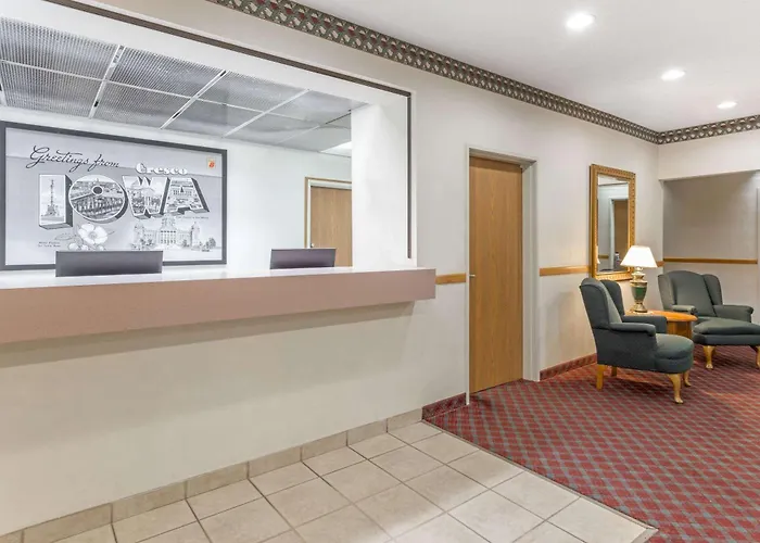 Super 8 By Wyndham Cresco Ia