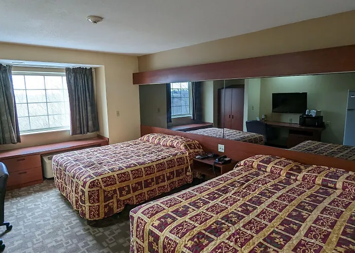 Knights Inn & Suites St. Clairsville