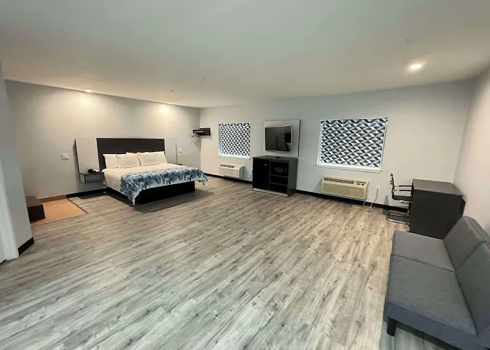 Americas Best Value Inn & Suites Haltom City Ft. Worth