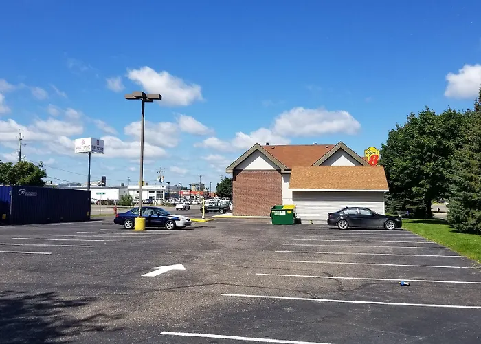 Super 8 By Wyndham St. Cloud