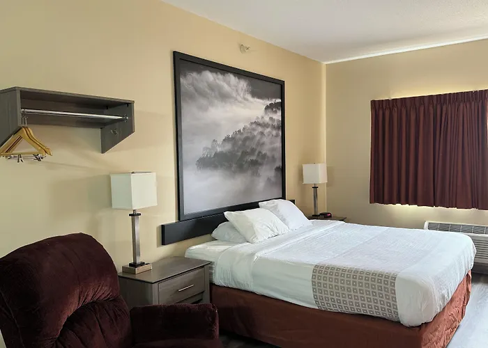 Super 8 By Wyndham Mason City