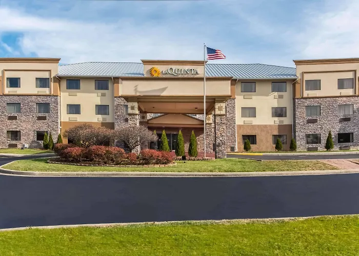 La Quinta Inn & Suites By Wyndham Fairborn Wright-Patterson