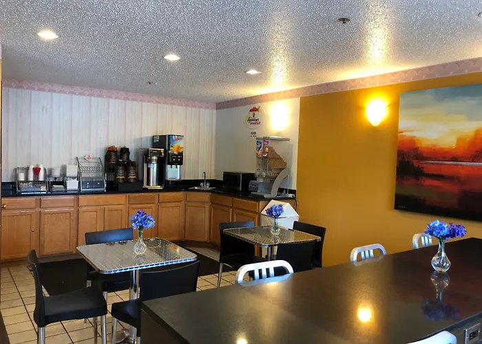 Super 8 By Wyndham Front Royal Near Shenandoah National Park
