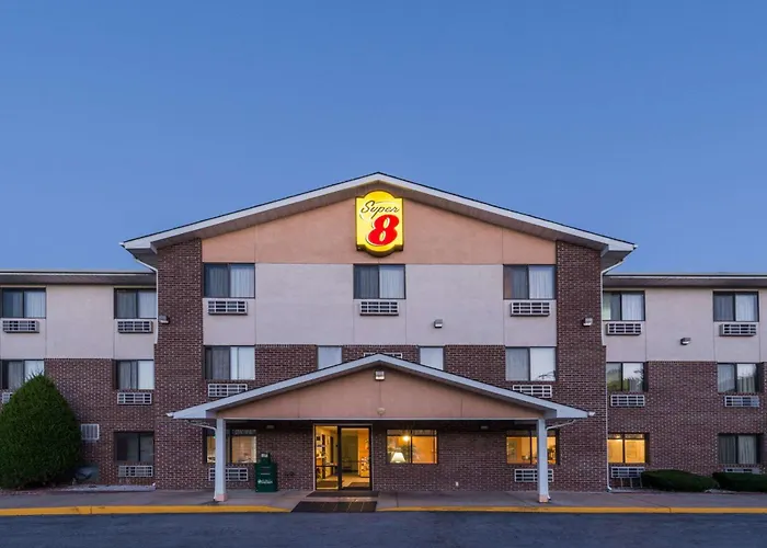 Super 8 By Wyndham Front Royal Near Shenandoah National Park