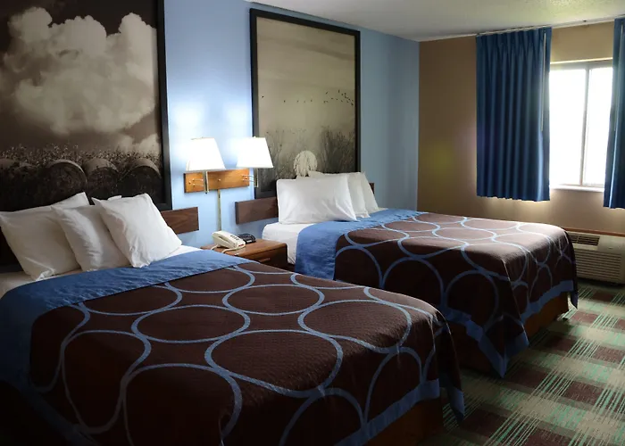 Super 8 By Wyndham Centerville
