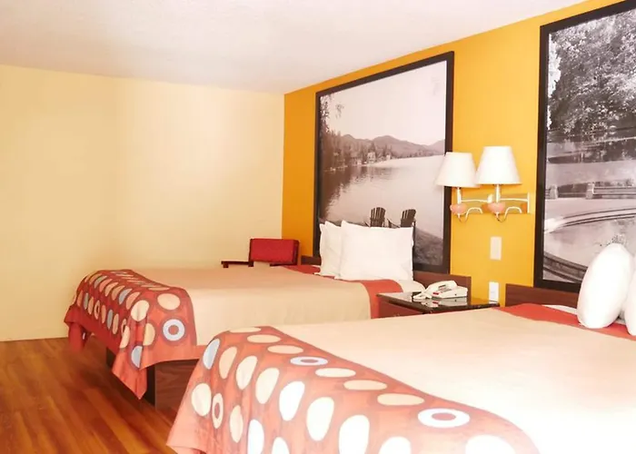 Super 8 By Wyndham North Bergen Nj/Nyc Area