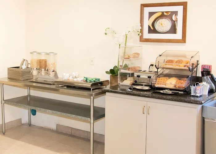 Microtel Inn & Suites Lodi
