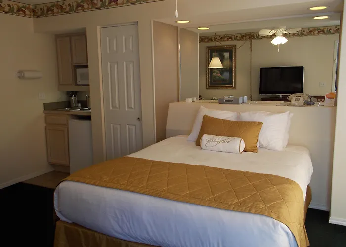 The Suites At Fall Creek