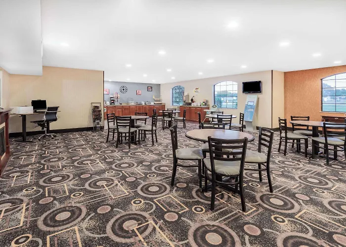 Super 8 By Wyndham Marysville/Port Huron Area