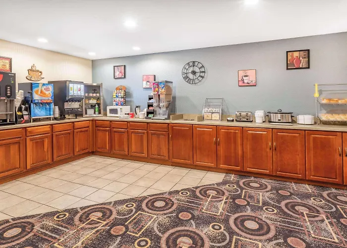 Super 8 By Wyndham Marysville/Port Huron Area