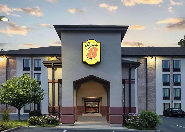Super 8 By Wyndham Mount Laurel