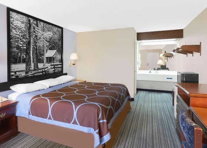 Super 8 By Wyndham Whiteville