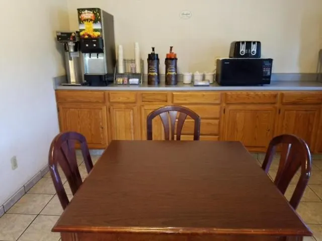 Knights Inn Franklin