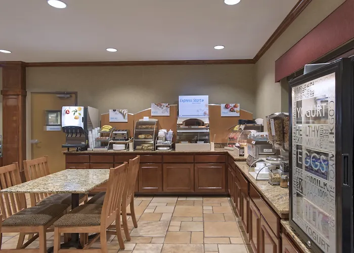 Holiday Inn Express & Suites Cedar Park