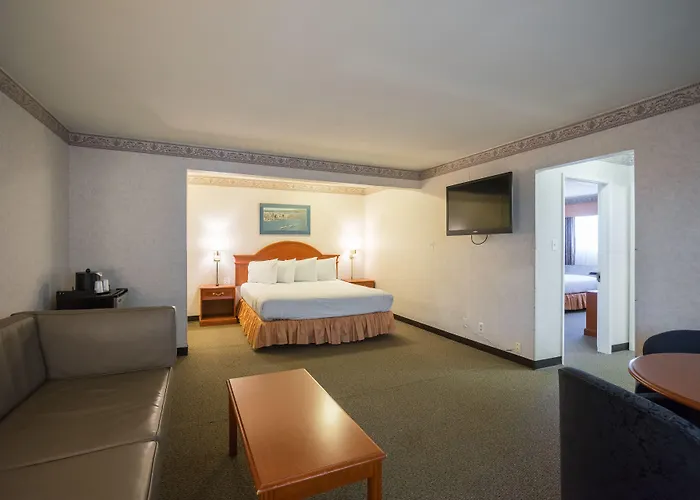 Nob Hill Motor Inn
