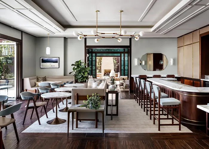 Ambrose Hotel