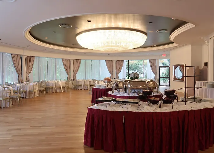 Glen Cove Mansion