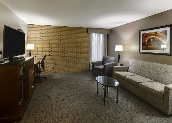 Drury Inn & Suites Columbus Dublin