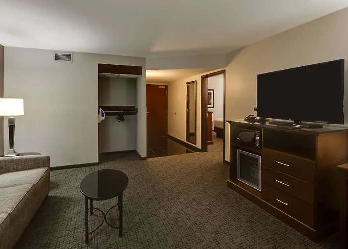 Drury Inn & Suites Columbus Dublin