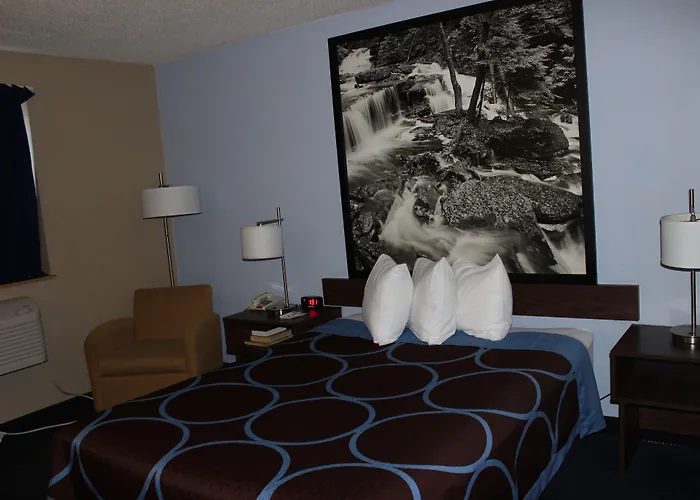 Super 8 By Wyndham East Stroudsburg - Poconos