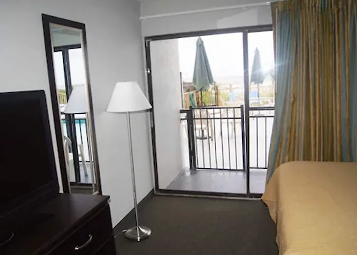 Ocean Plaza Motel