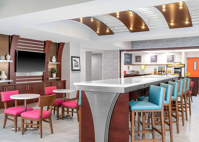 Hampton Inn & Suites Sacramento-Auburn Boulevard