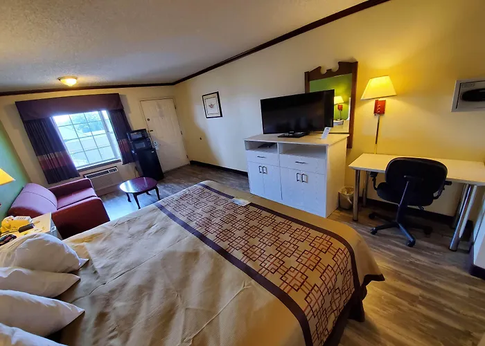 Days Inn By Wyndham Monett