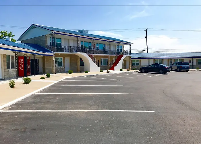 Horse Cave Motel