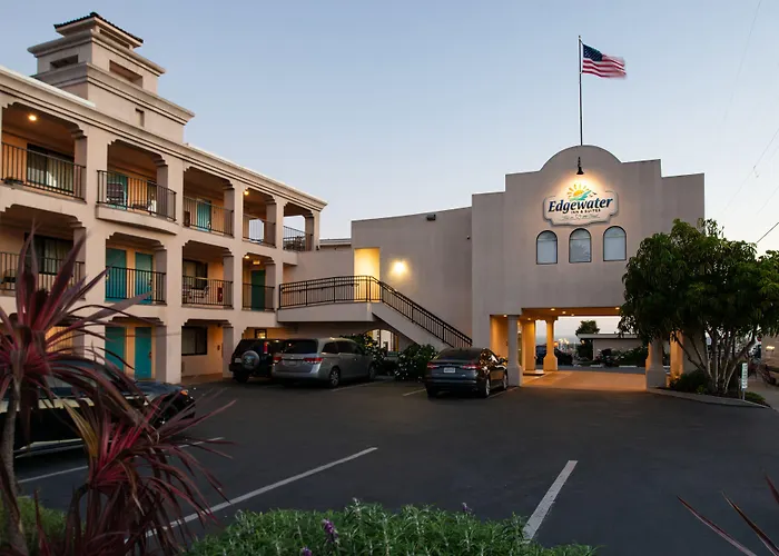 Edgewater Inn And Suites
