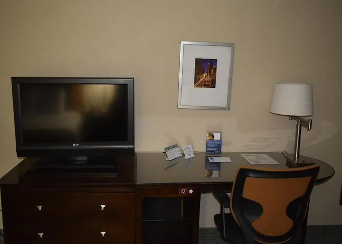 Landmark Inn